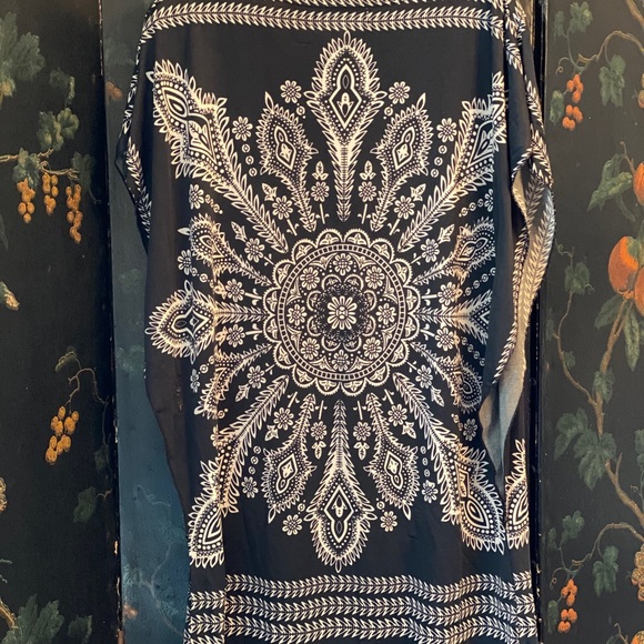 Papillon Tunic - Picture 4 of 6